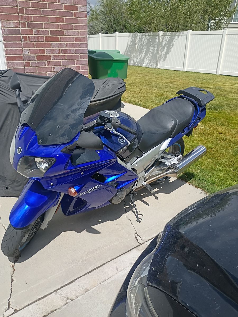 2005 Yamaha FJR1300abs.