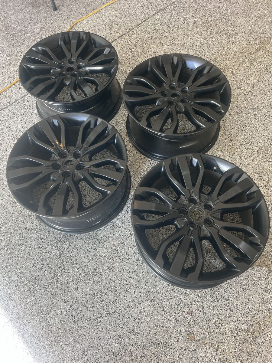 21” Black Range Rover Wheels