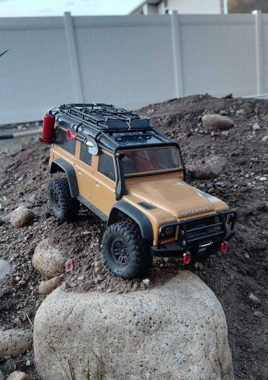 TRAXXAS 1/18 TRX4M Defender