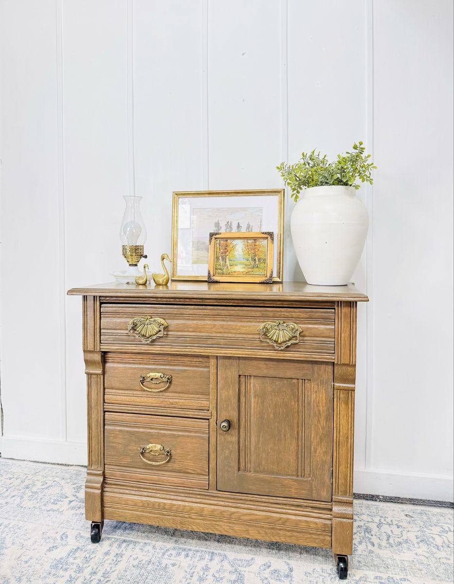 Main image 3