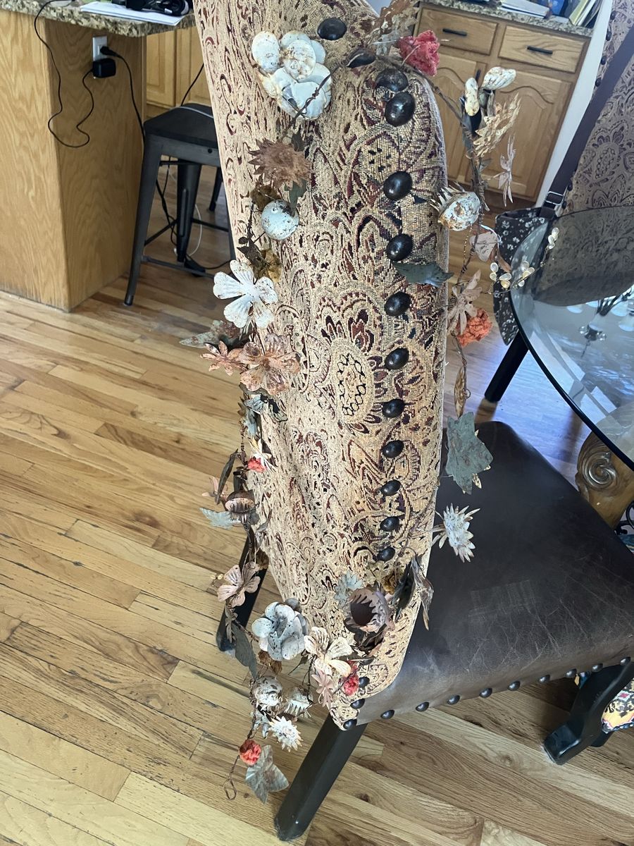 Rustic decorative floral metal garland
