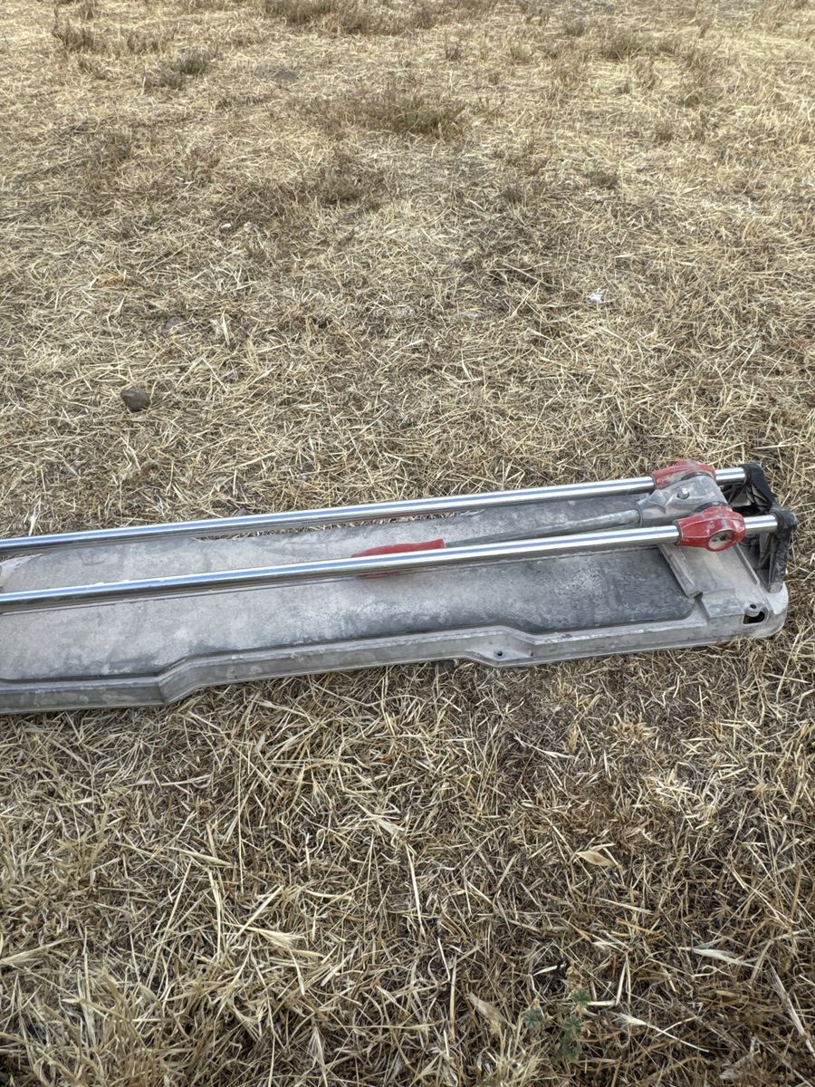 Tile cutter rubí 29 inches