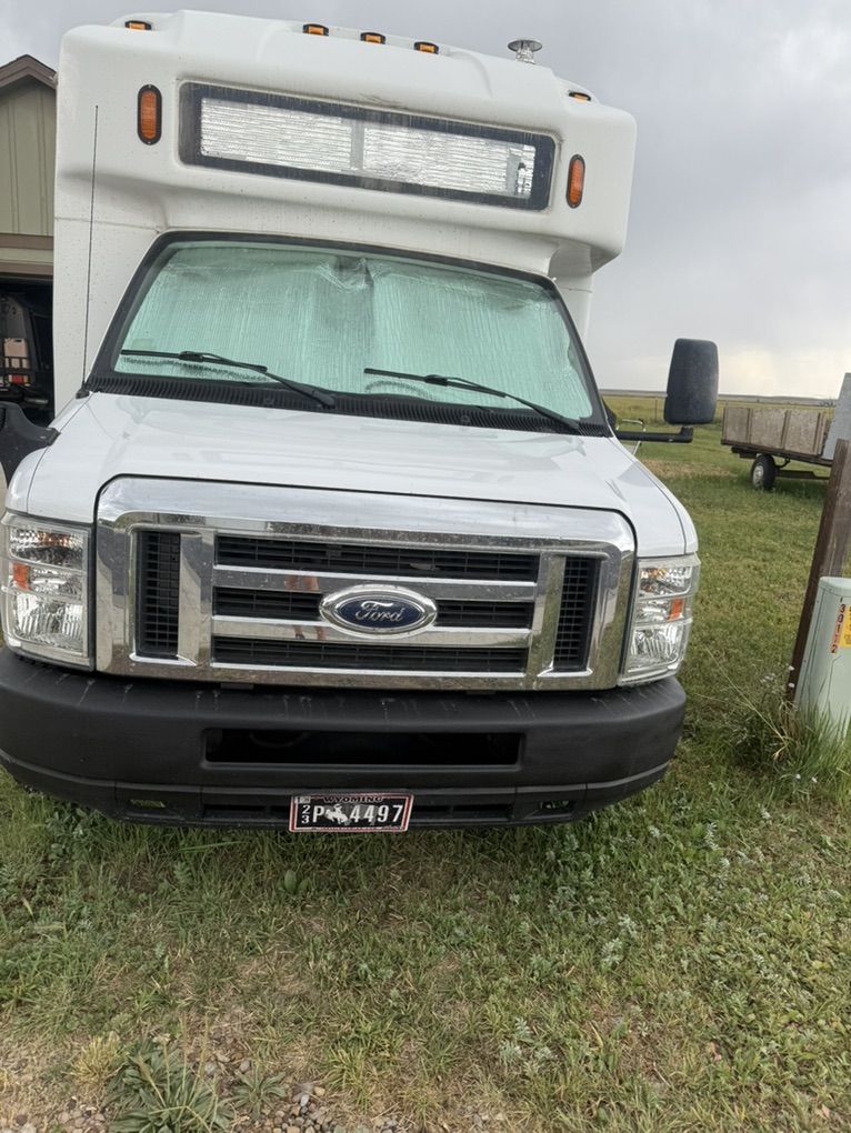 2013 F450 Shuttle Conversion