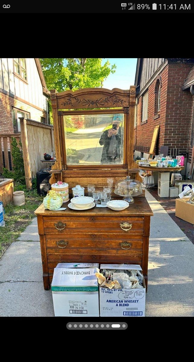 DOG DAYS OF SUMMER YARD SALE