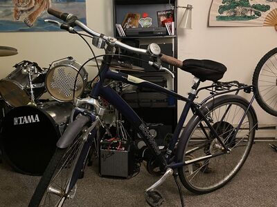 700c Schwinn FIfth Avenue Hybrid Bike