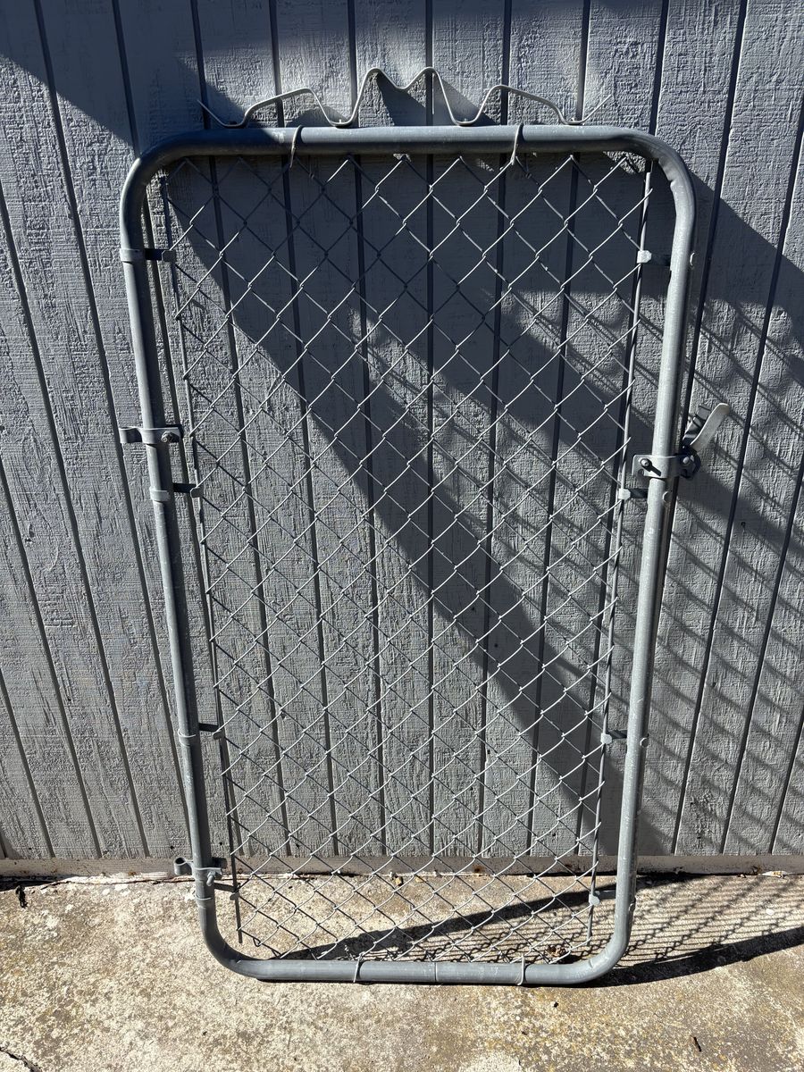 Chainlink Gate (32" wide)