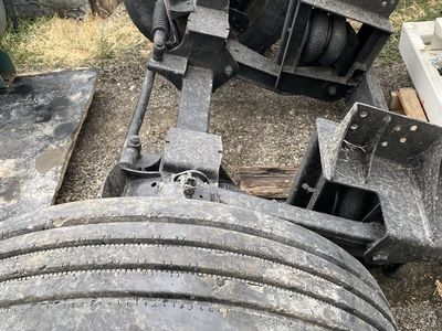 Heavy Duty Trailer Axle Assembly with Air Ride Suspension, Brakes & Mounted Tires