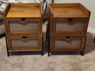 2 Side Tables