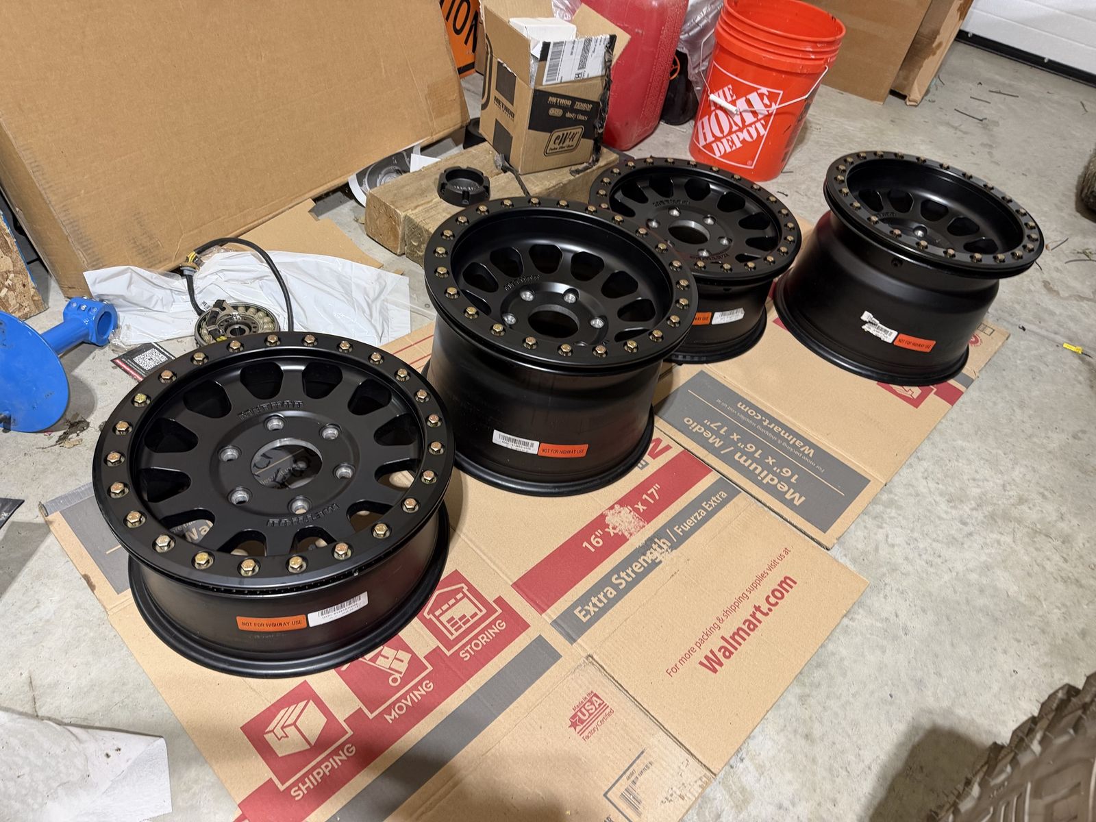 Method Race Wheels 401 Beadlock Wheels - HALF PRICE!
