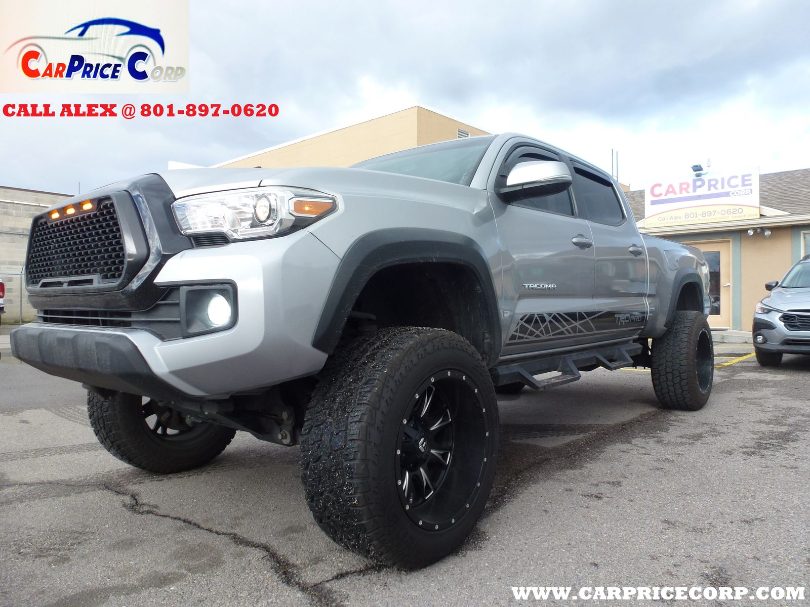 2017 TOYOTA TACOMA TRD Off-Road
