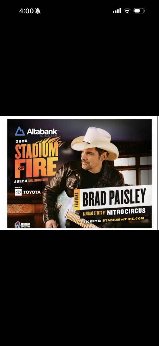 Brad Paisley 5 VIP tickets 50 yard line section C
