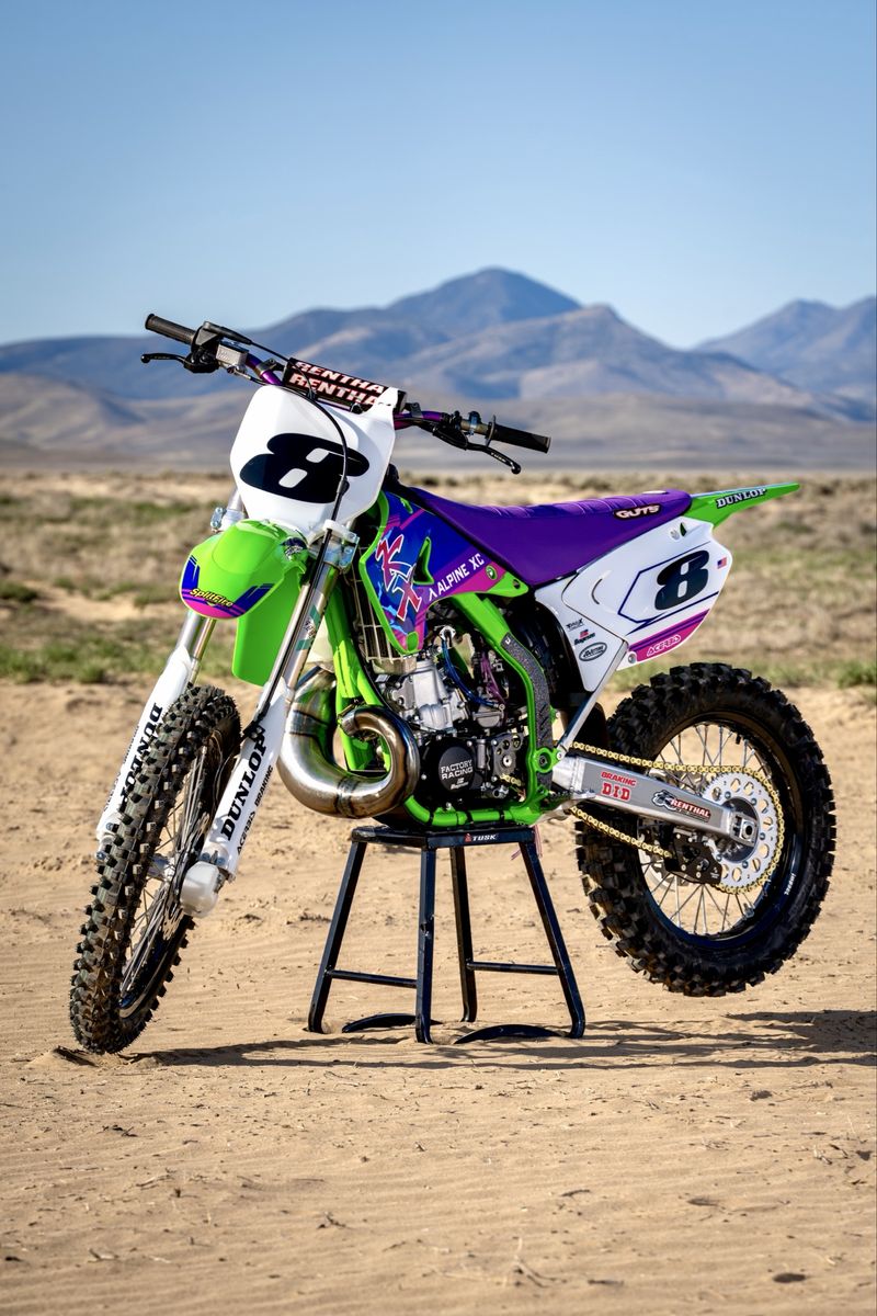 2 Stroke Pipe Repair