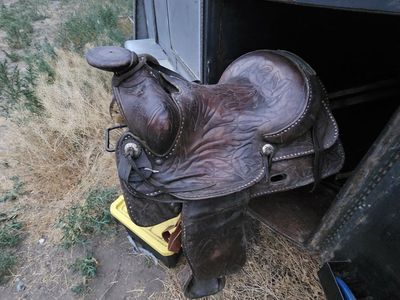 15” saddle