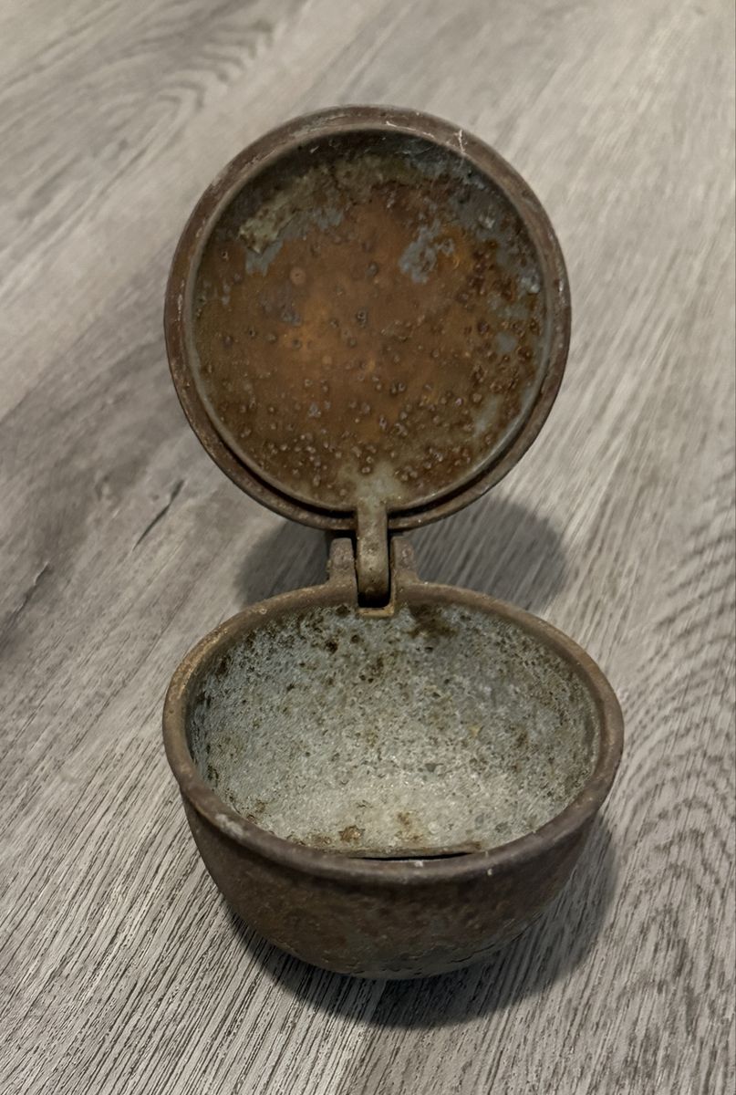 Main image 3