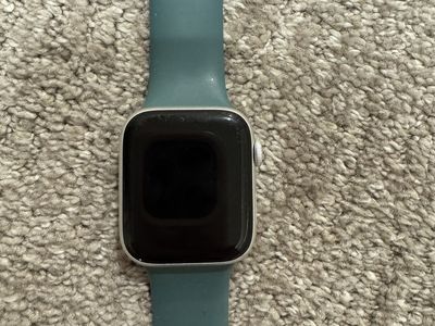 Apple Watch SE 44mm