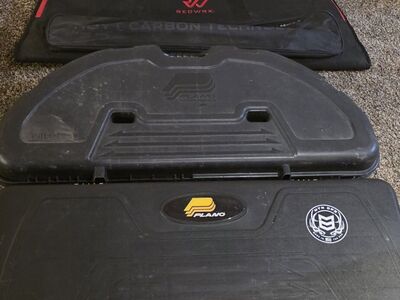 Bow cases