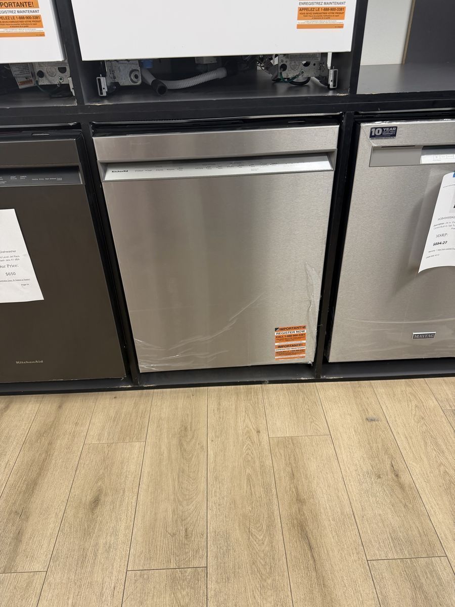 NEW KITCHENAID STAINLESS FRONT CONTROL DISHWASHER W 40+ JETS