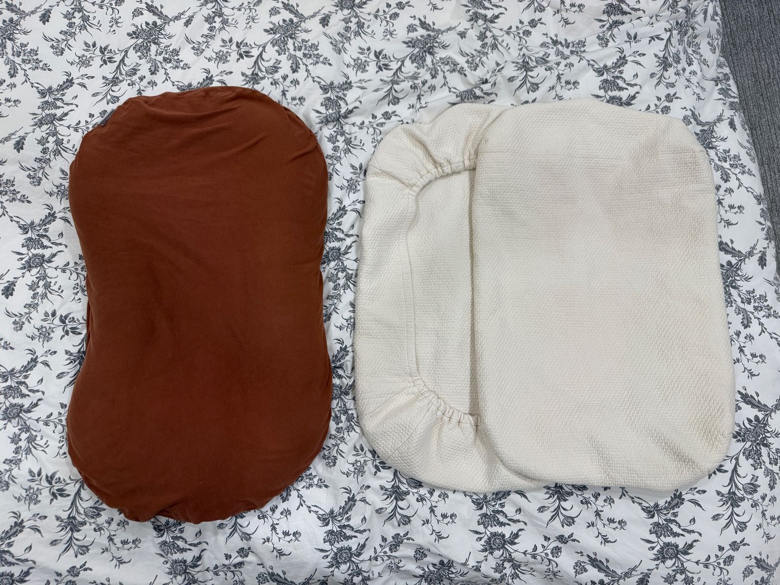 Snuggle Me Organic Baby Lounger + 2 Extra Covers & Storage Bag