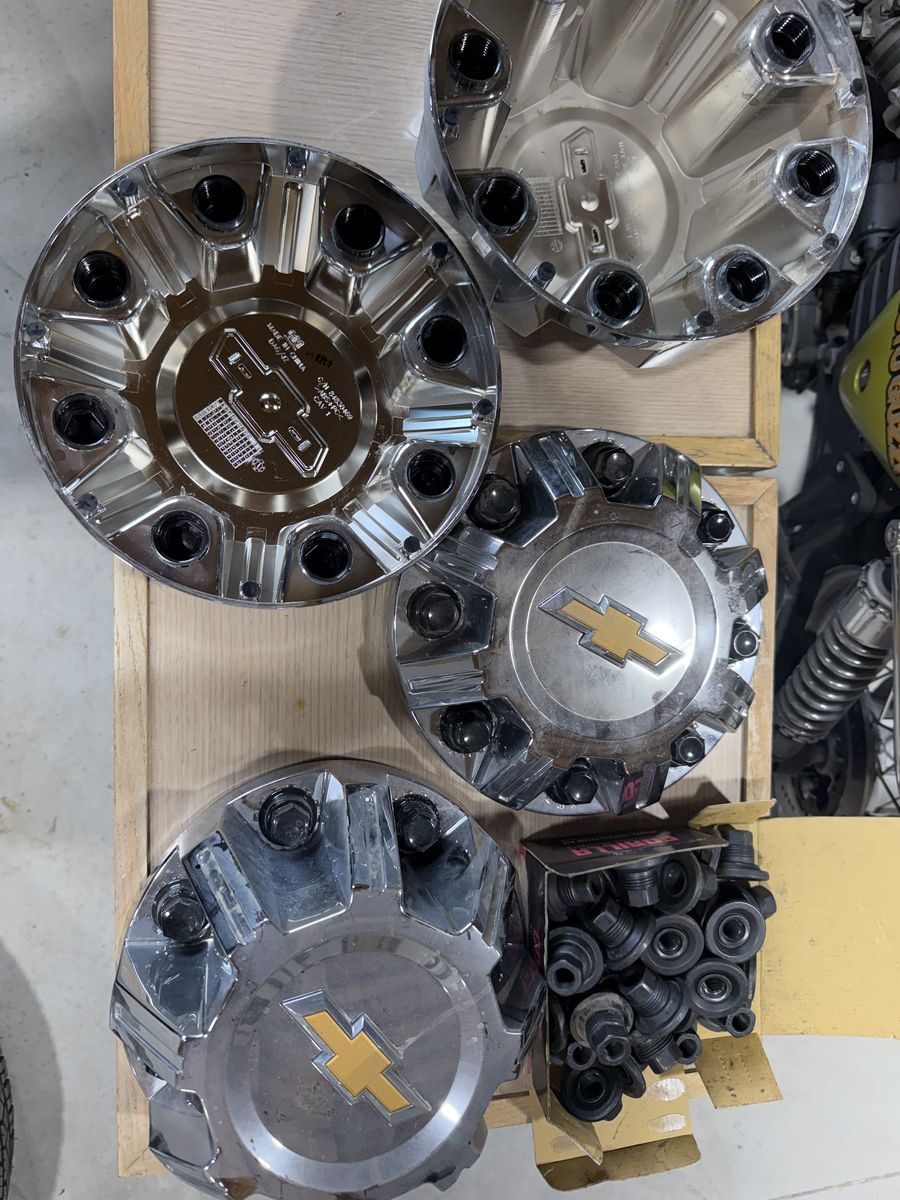 Main image 6
