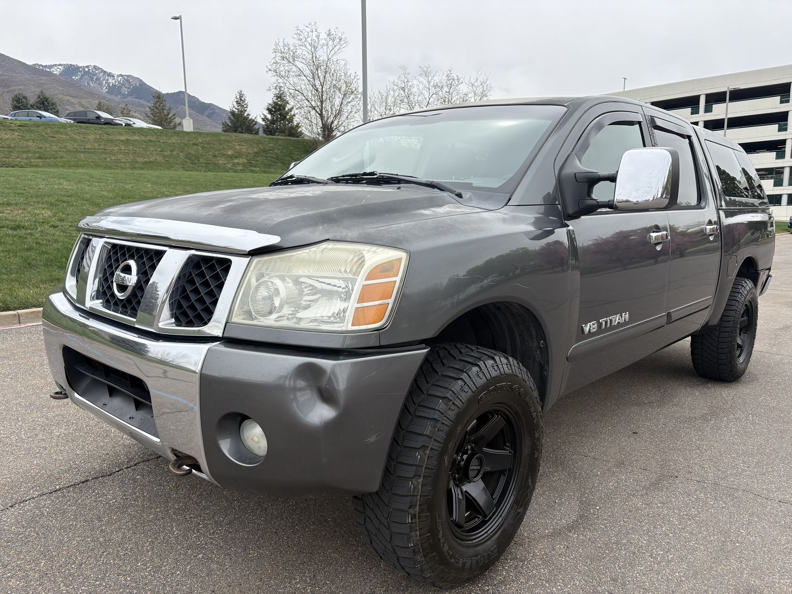2005 Nissan Titan LE