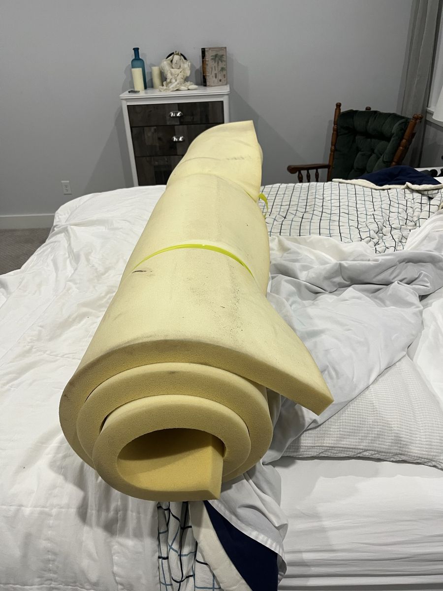 Free Cal King Size Memory Foam Mattress Topper