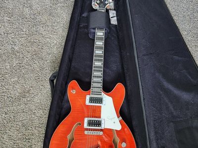 Hagstrom Super Viking in Mandarin Flame Orange