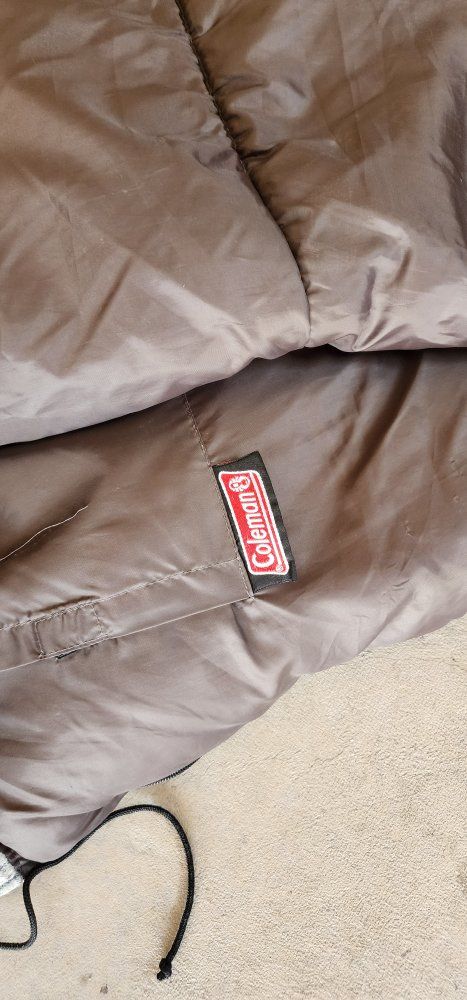 Coleman Adult Sleeping Bag (2-Pack), Brown, Camping/Outdoor, Excellent Condition