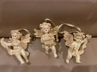 Lot of 3 vintage Avon collectible cherub / angel Christmas ornaments