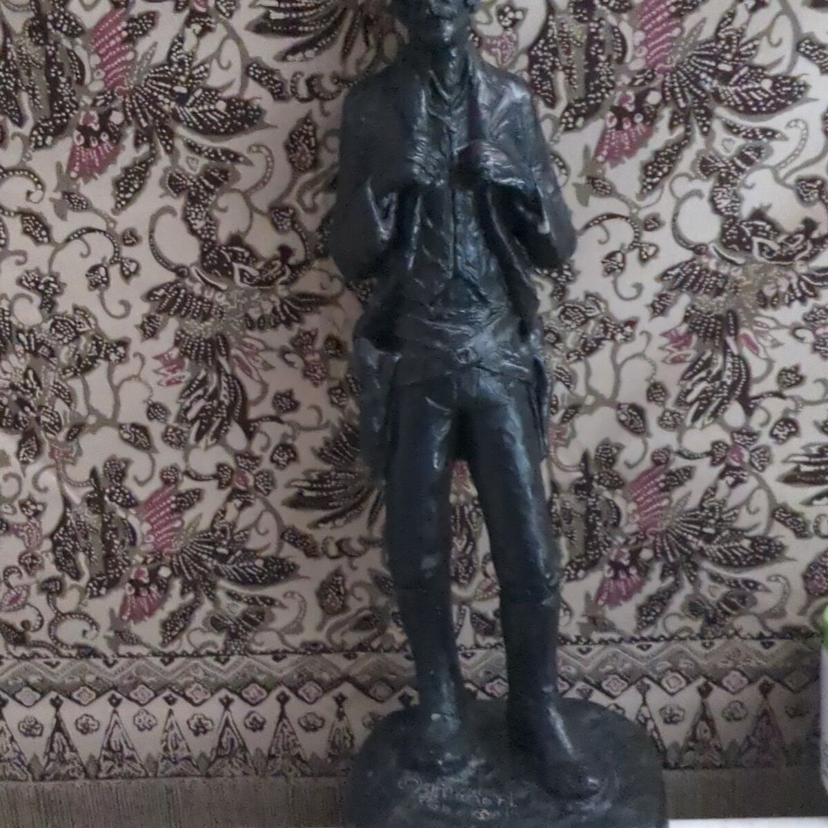 Michael Garman 17" brozne cowboy statue
