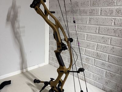 Hoyt RX9