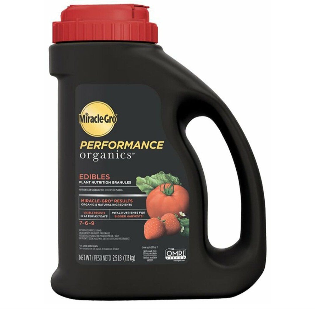 Miracle-Gro Performance Organics Edibles Plant Nutrition Granules, 2.5lb, 7-6-9 NPK
