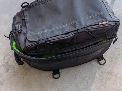 Dowco Fastrax Elite Series Motorcycle Tail Bag Luggage