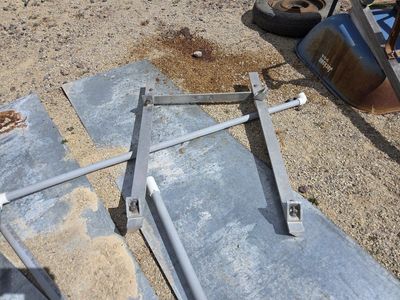 Aluminum stringer engine mount . c