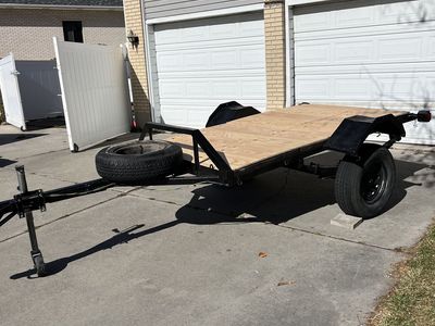 Utility Trailer 7.5' x 4.5' with Spare Tire