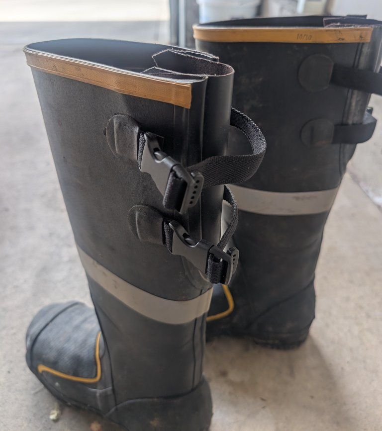 Servus by Honeywell PRO Black PVC Work Boots with Adjustable Strap - Men's Size 8