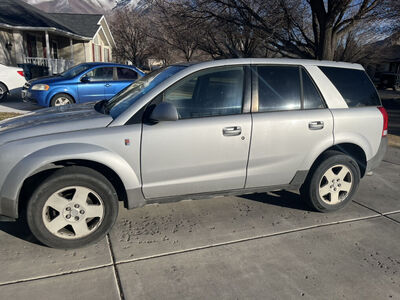 2005 SATURN VUE Base