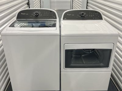 Whirlpool Cabrio Top Load Washer & Gas Dryer Set - Excellent Condition