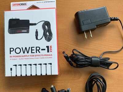 Gator Case 9V Power Supply 8 Cables