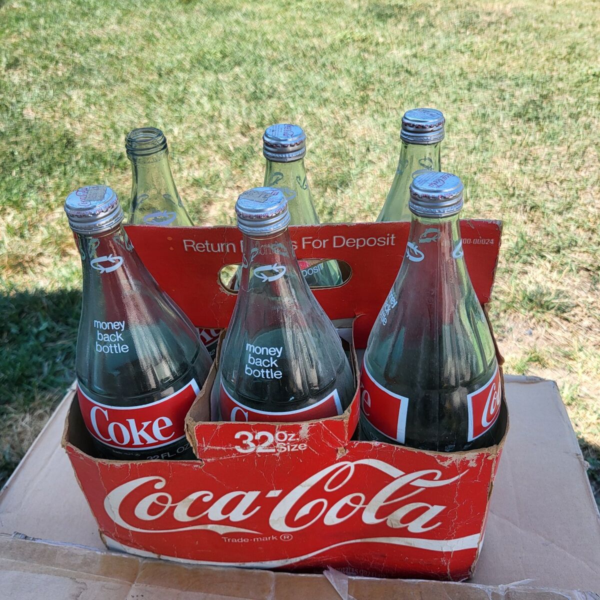 32 ounce coke bottles