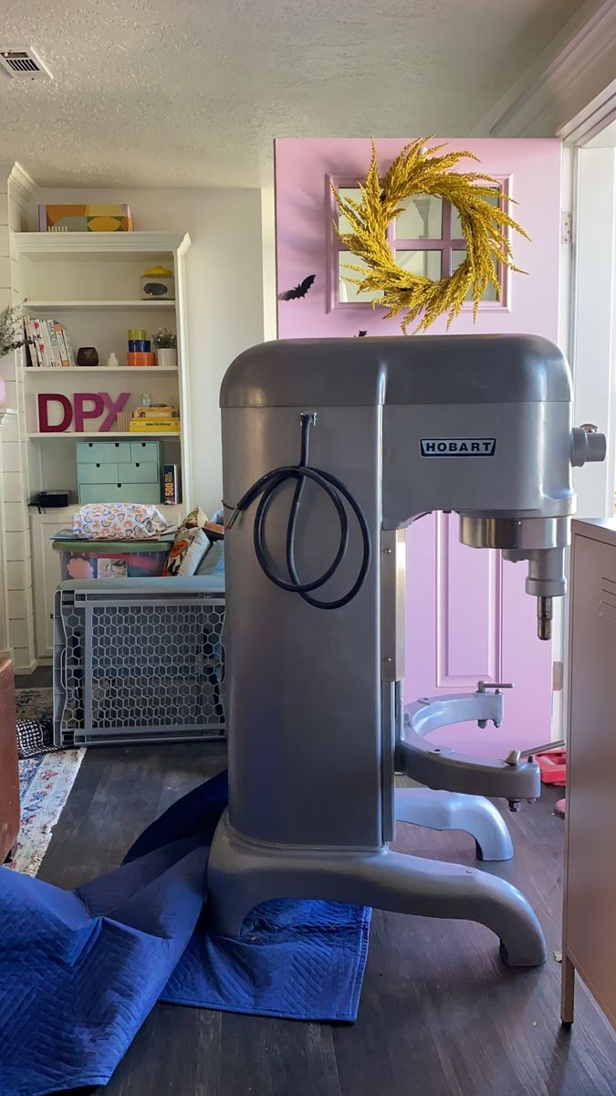 60 qt Hobart H-600 (Great Condition!!)