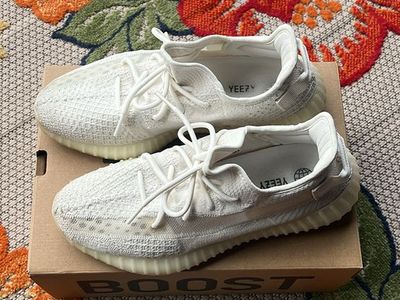 adidas Yeezy Boost 350 V2 Bone / Cream White - Size 10.5 Men's with Box