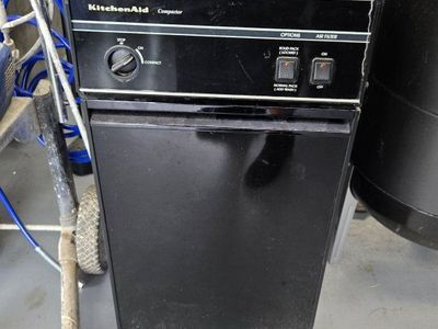 KitchenAid Compactor Black Trash Compactor with Air Filter