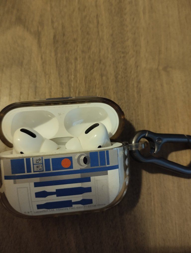 Apple AirPods Pro with R2-D2 Star Wars Case (Gen 1)