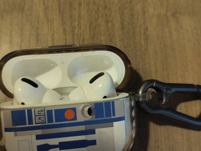 Apple AirPods Pro with R2-D2 Star Wars Case (Gen 1)