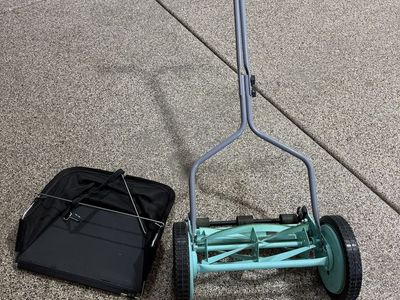 14" Reel Lawn Mower with Grass Catcher