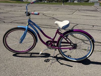 Lakona Cruiser Bicycle Blue and Purple Gradient