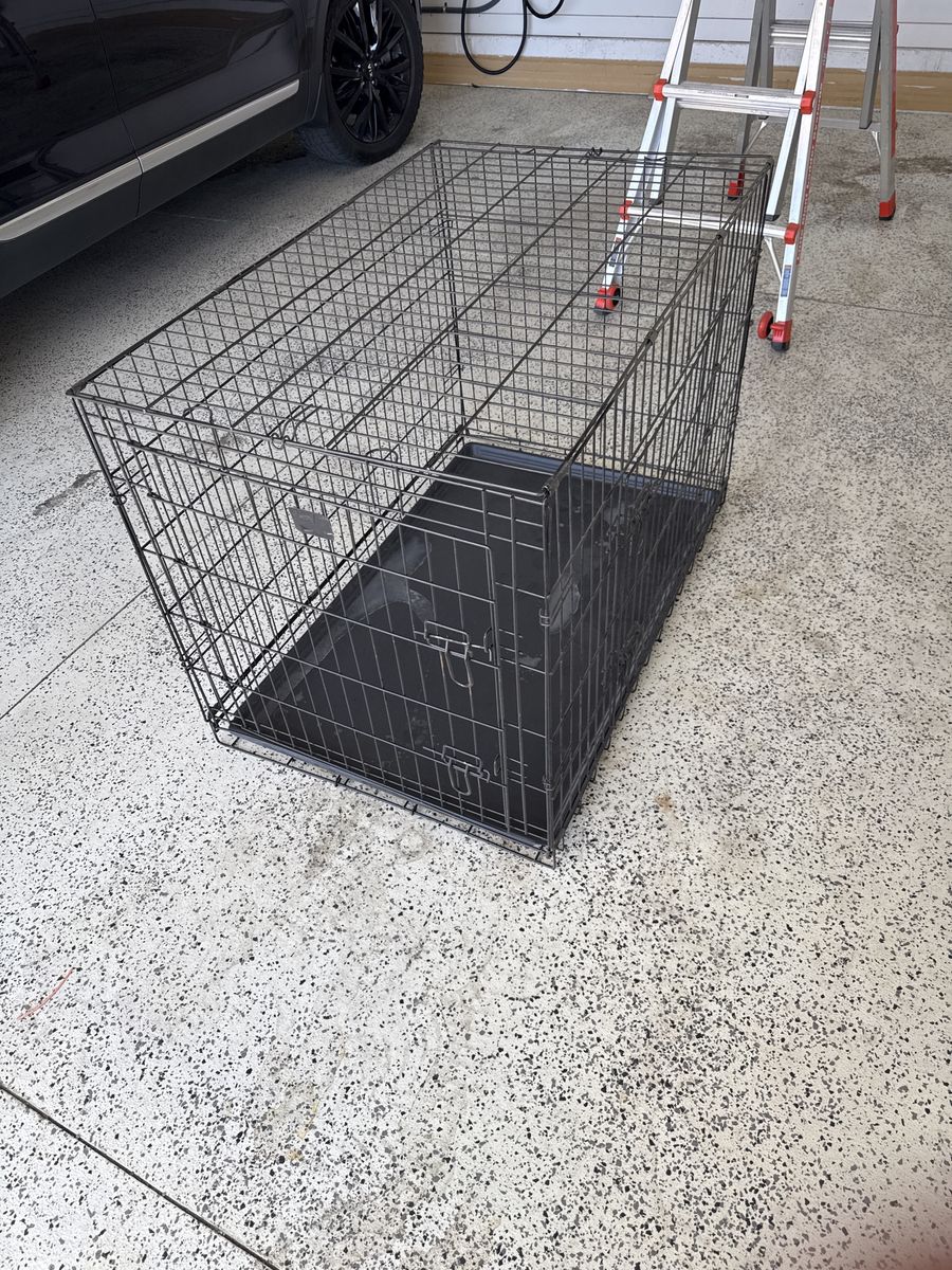 Large Dog Kennel Crate with Tray