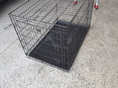 Large Dog Kennel Crate with Tray
