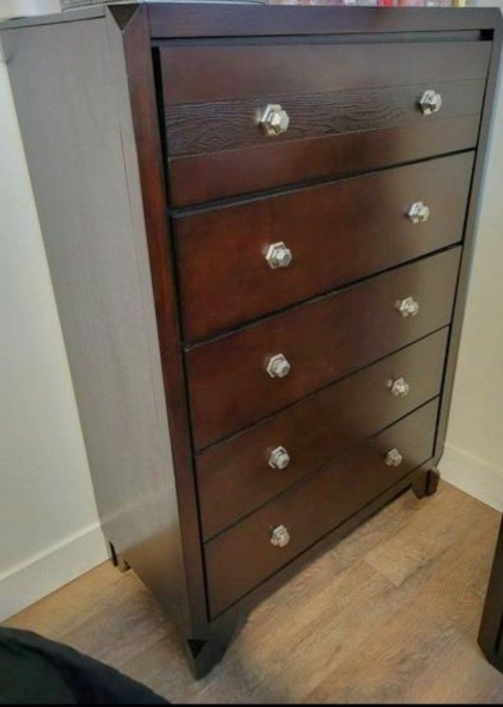 Pair of Dark Wood 5-Drawer Tall Dressers/Chests with Hexagonal Knobs
