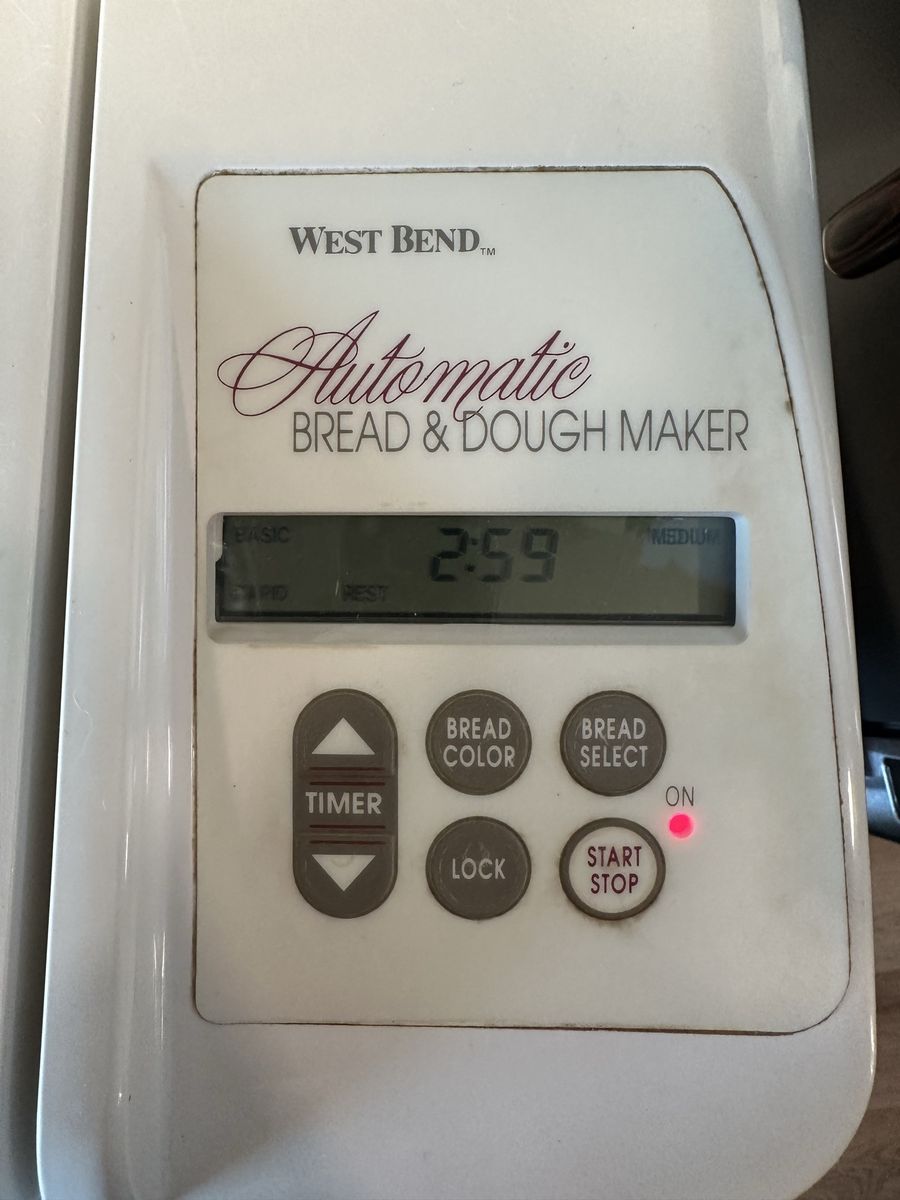West Bend Automatic Bread & Dough Maker Machine Model 41040X White Countertop Appliance